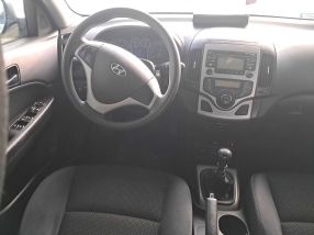 Hyundai i30 - 2010