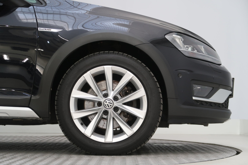 Volkswagen Golf, 2016