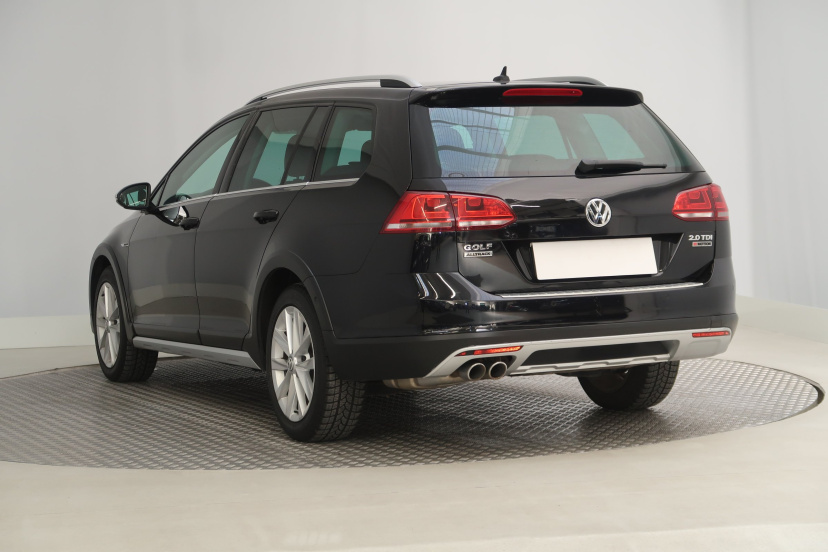 Volkswagen Golf, 2016