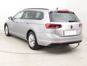 Volkswagen Passat - 2021