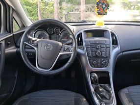 Opel Astra - 2015
