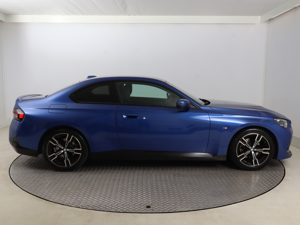 BMW 2