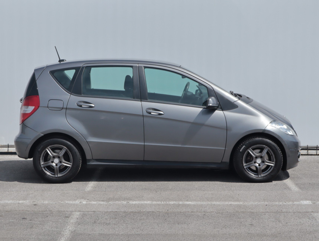 Mercedes-Benz A