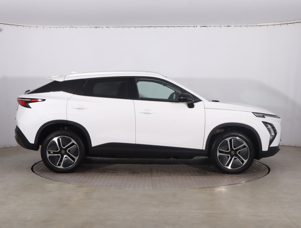 Omoda E5