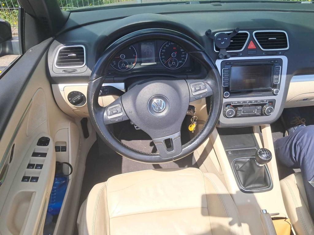 Volkswagen Eos