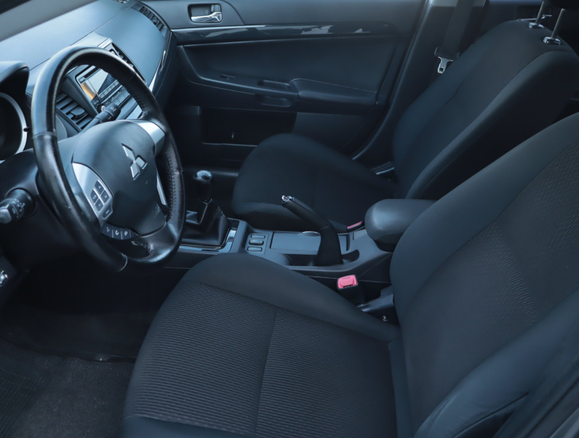 Mitsubishi Lancer, 2017
