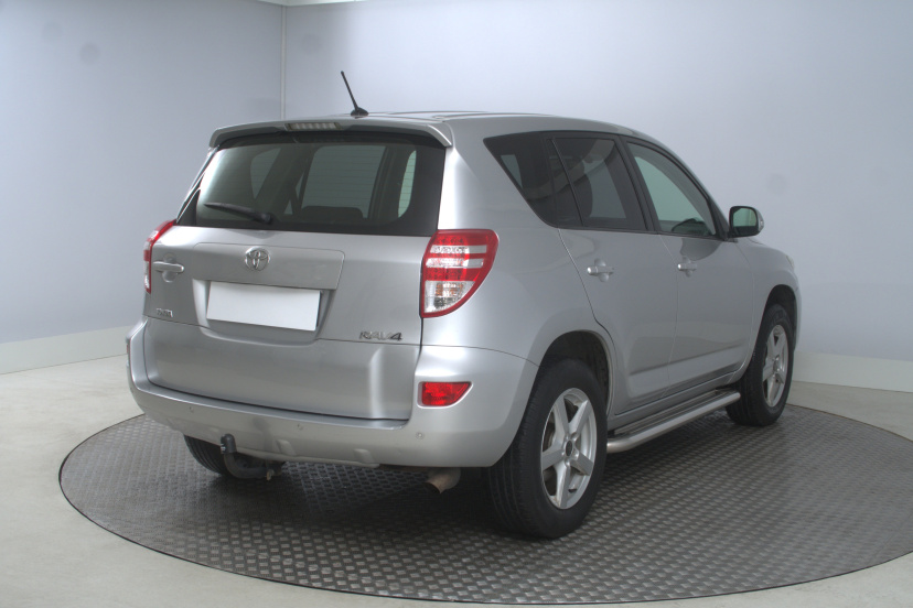 Toyota RAV 4, 2011