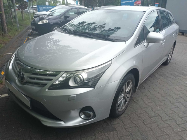 Toyota Avensis 2013