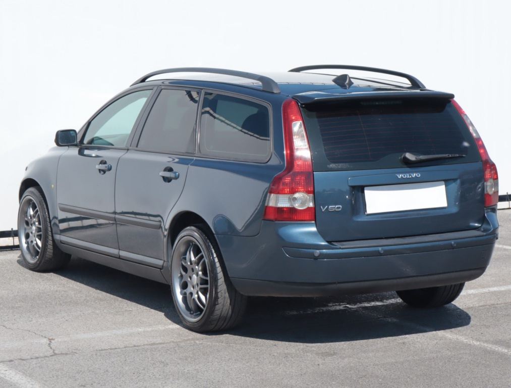 Volvo V50