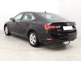 Škoda Superb - 2016