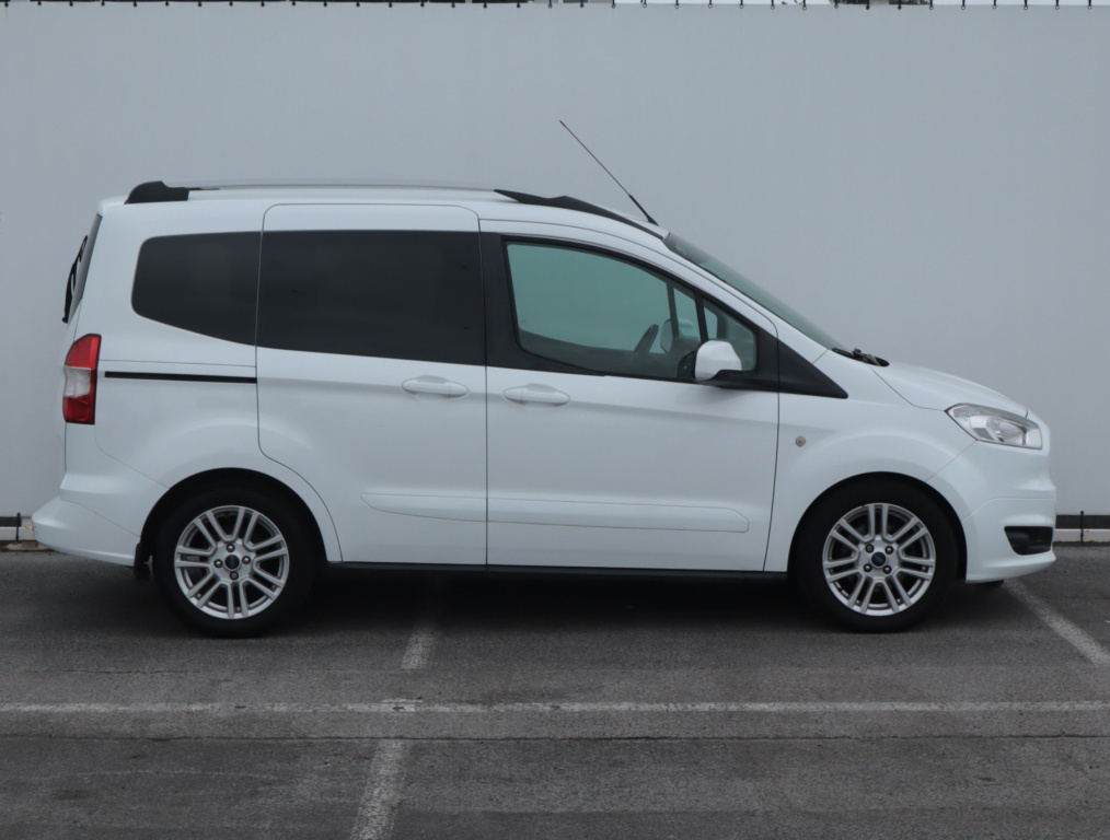 Ford Tourneo Courier