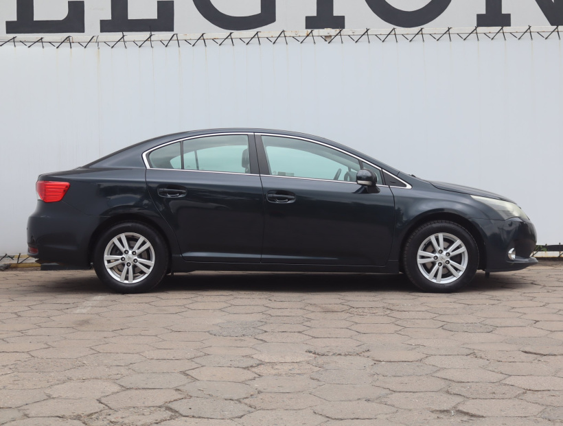 Toyota Avensis, 2013