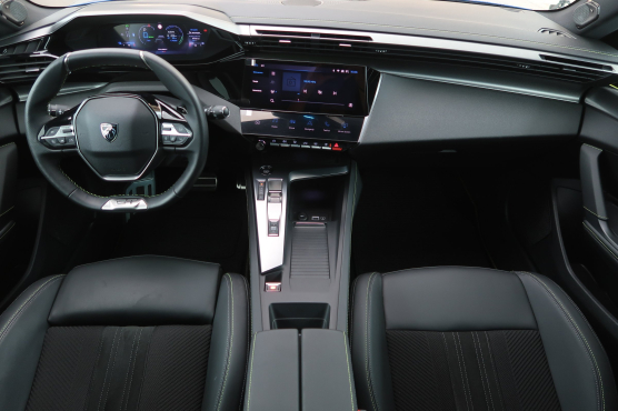 Peugeot 308 Hybrid 225