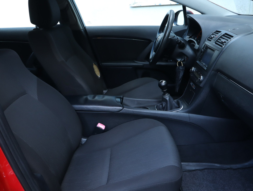 Toyota Avensis, 2009