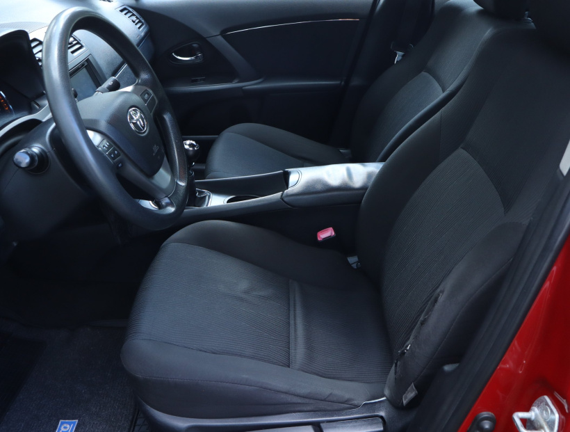 Toyota Avensis, 2009