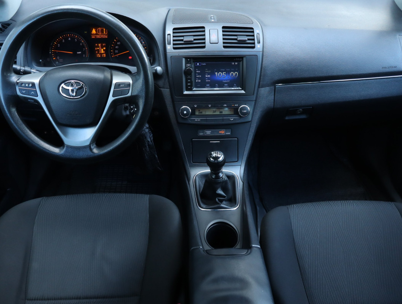 Toyota Avensis, 2009