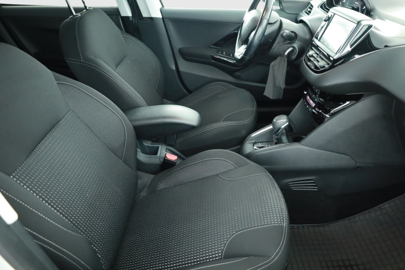 Peugeot 208, 2017