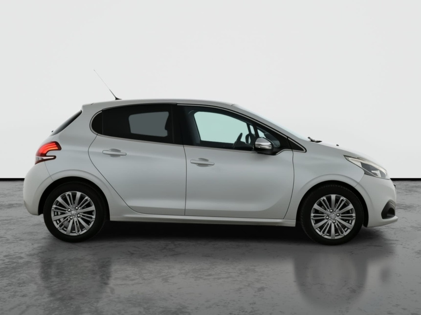 Peugeot 208, 2017