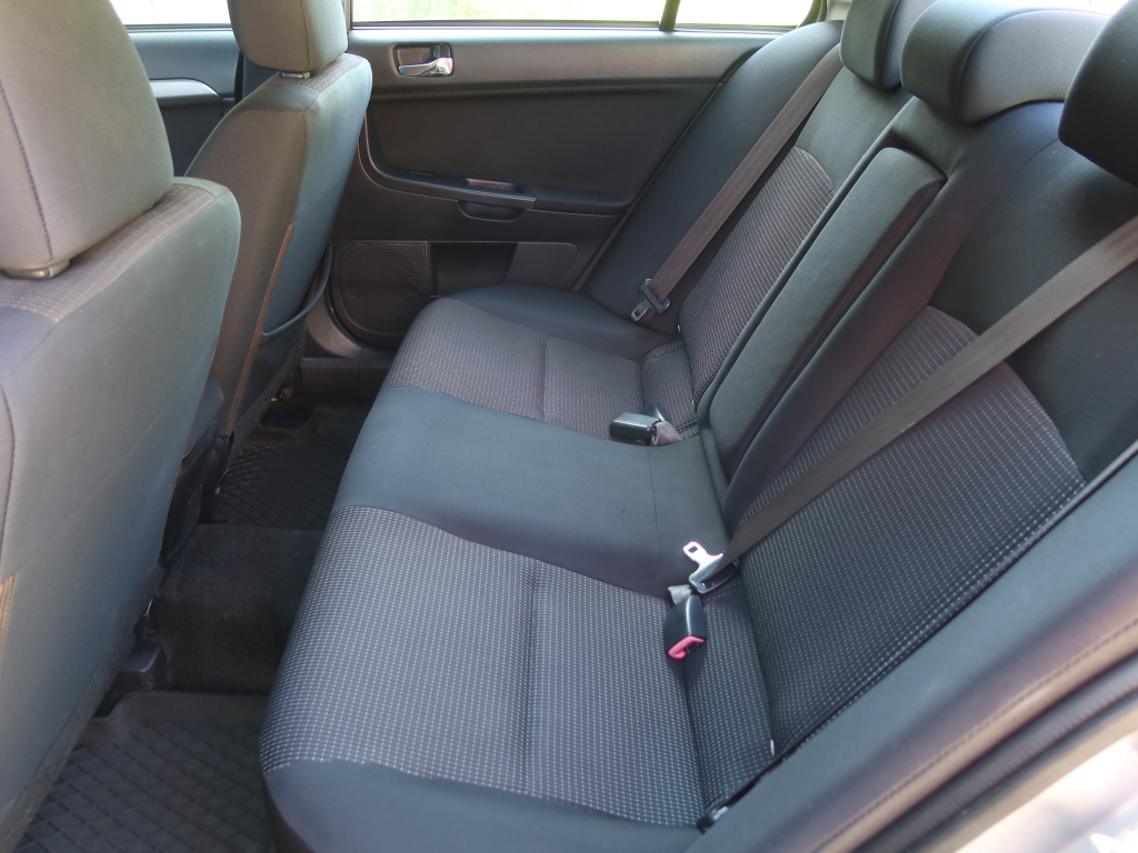 Mitsubishi Lancer