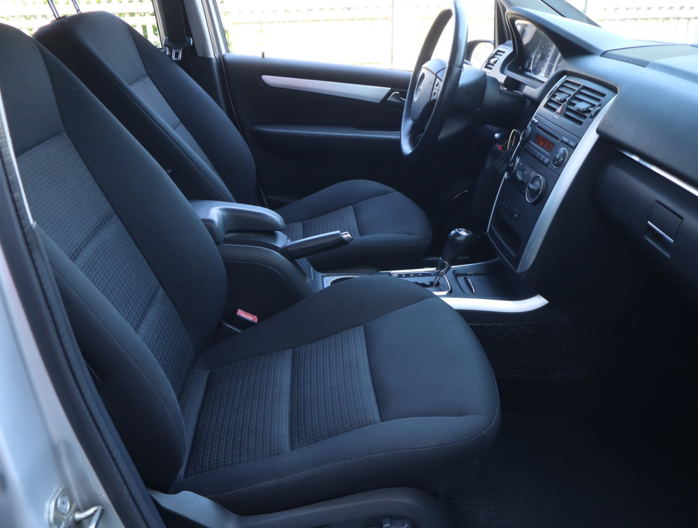Mercedes-Benz B