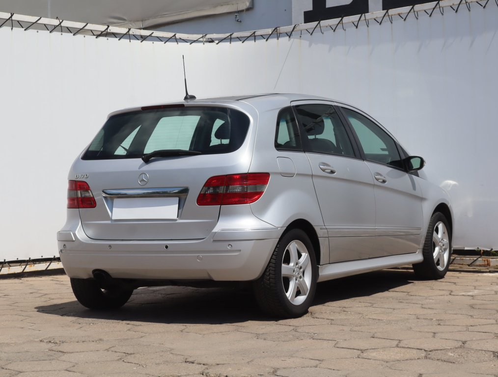 Mercedes-Benz B