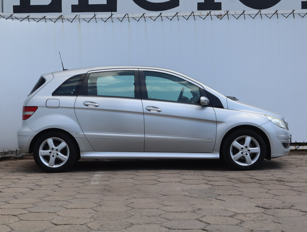 Mercedes-Benz B