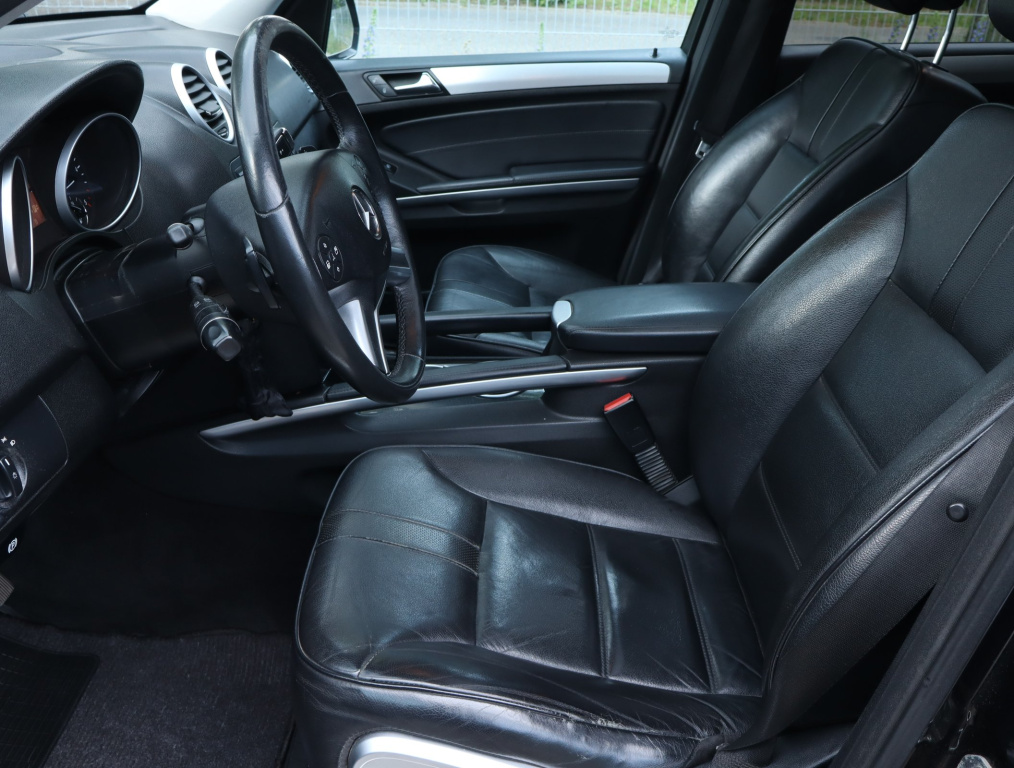 Mercedes-Benz ML