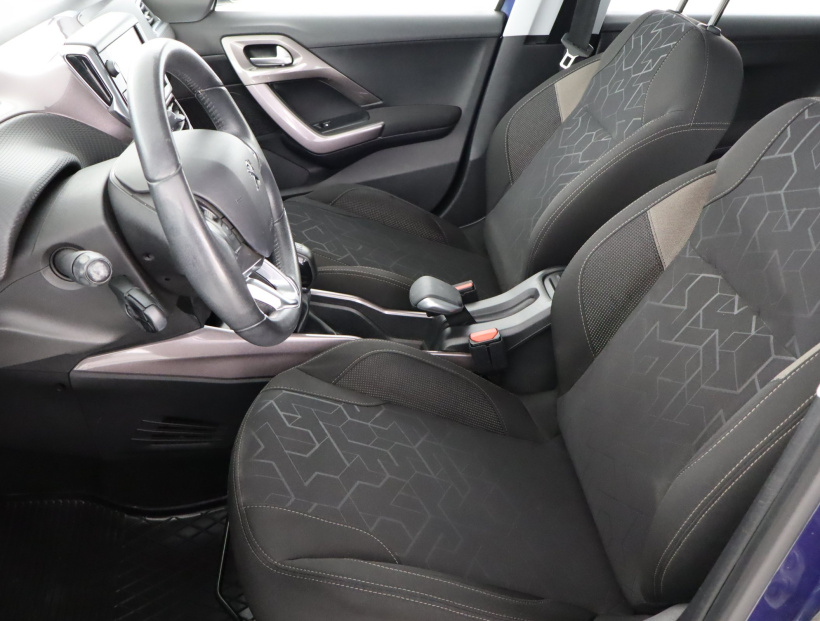 Peugeot 2008, 2014