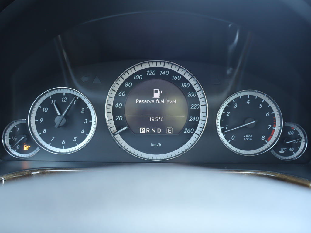 Mercedes-Benz E
