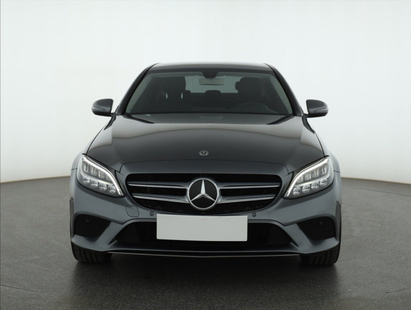 Mercedes-Benz C, 2020