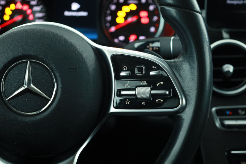 Mercedes-Benz C, 2020