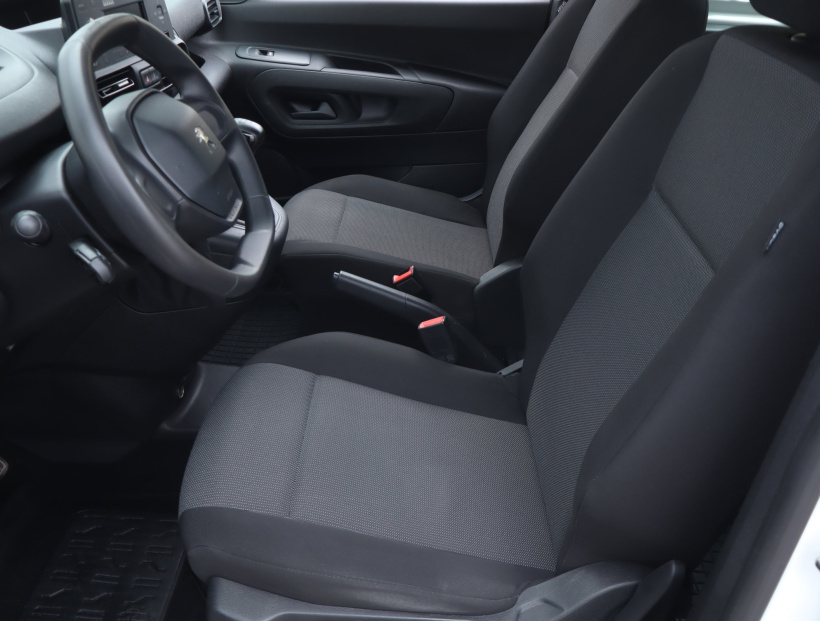 Peugeot Rifter, 2021