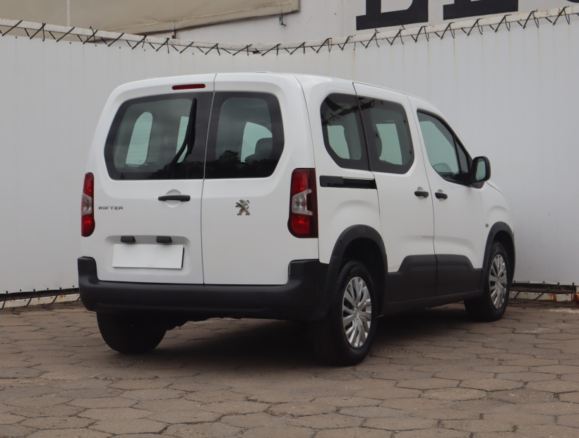 Peugeot Rifter, 2021