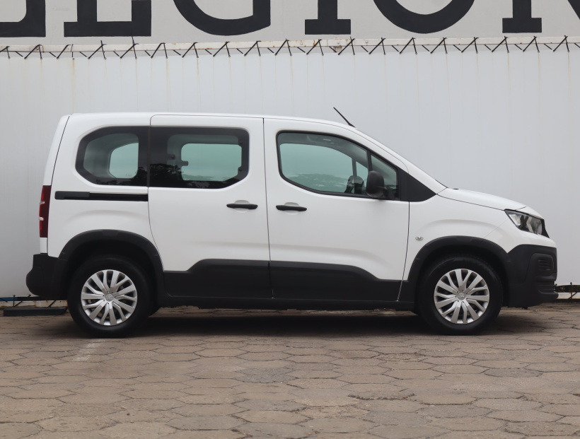 Peugeot Rifter, 2021
