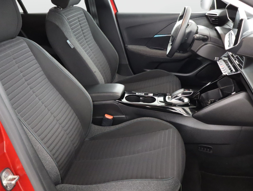 Peugeot e-208, 2022