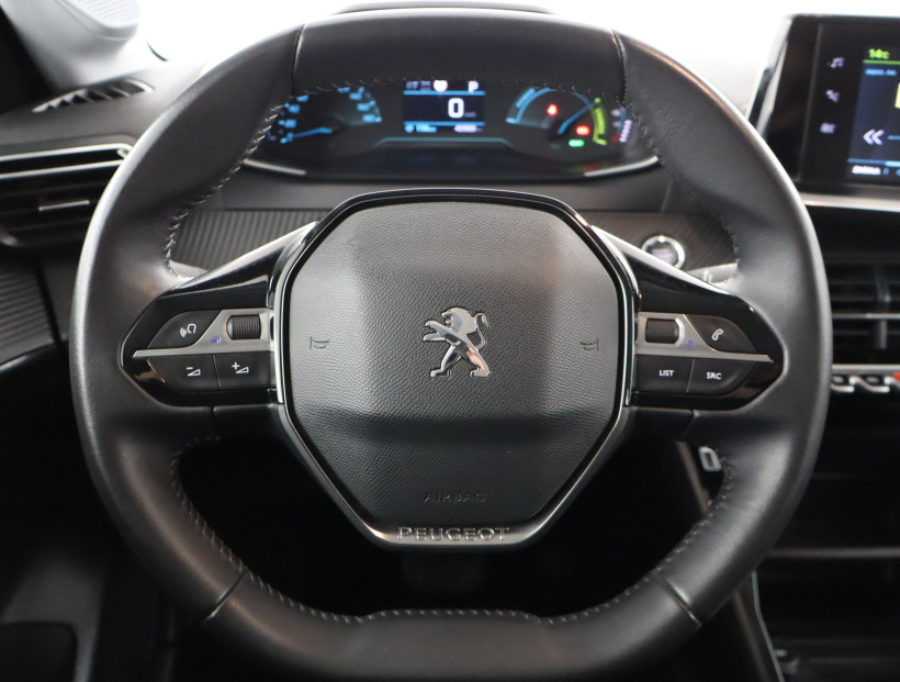 Peugeot e-208, 2022