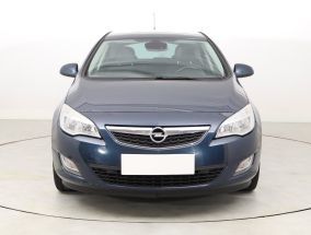 Opel Astra - 2012