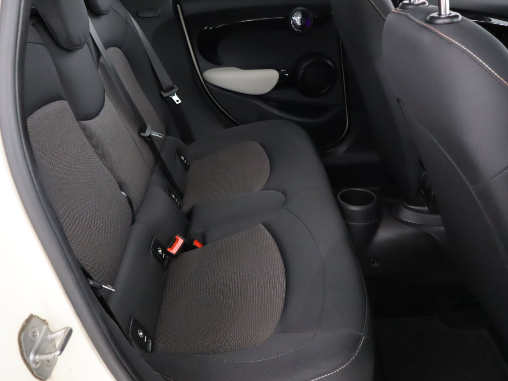 MINI 5-door