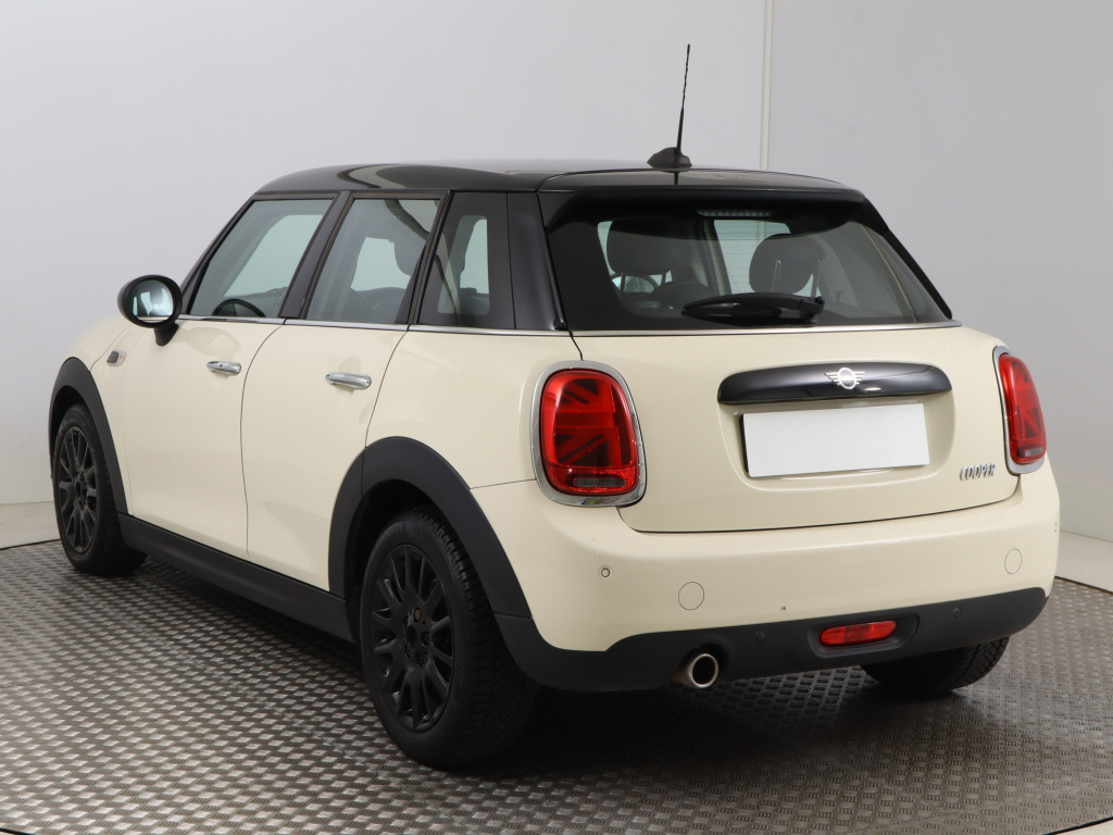MINI 5-door