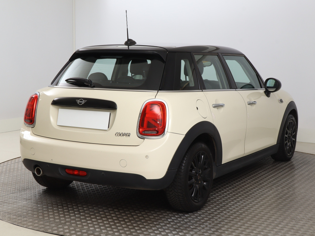MINI 5-door