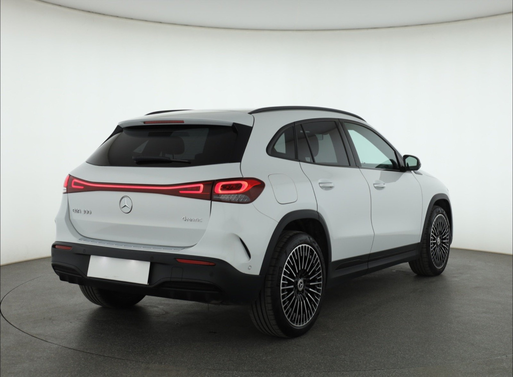 Mercedes-Benz EQA