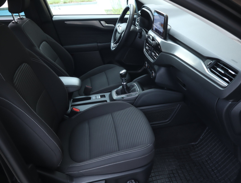 Ford Kuga, 2022