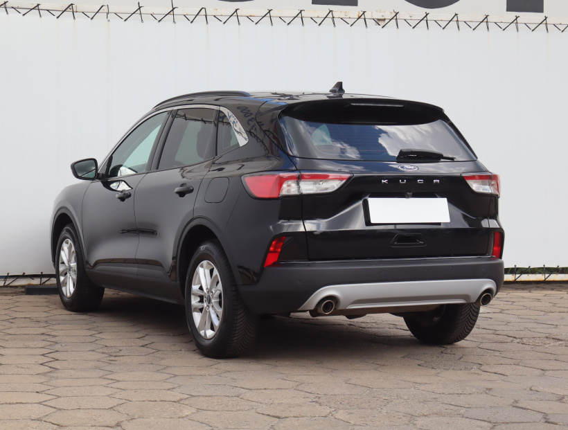 Ford Kuga, 2022