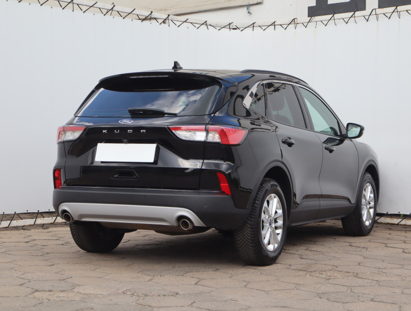 Ford Kuga, 2022
