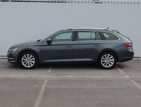Škoda Superb - 2021