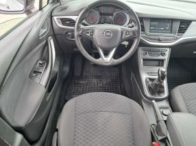 Opel Astra - 2021
