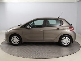 Peugeot 208 - 2013