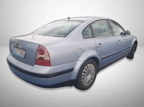 Volkswagen Passat - 2001
