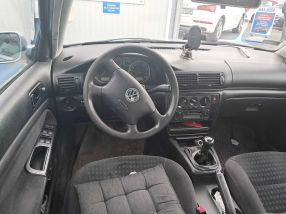 Volkswagen Passat - 2001