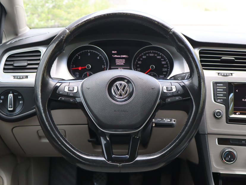 Volkswagen Golf, 2015